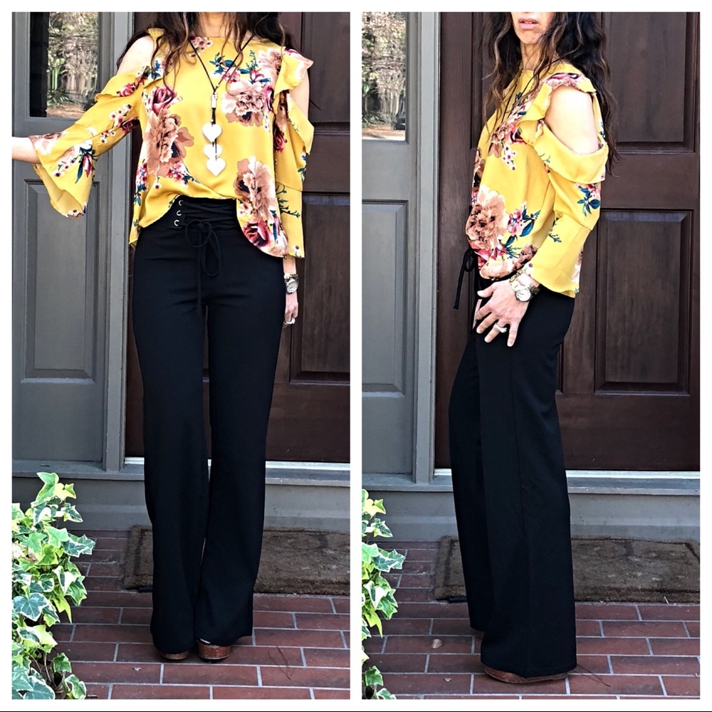 ✨LAST 1✨Mustard floral print cold shoulder blouse - Picture 6 of 8